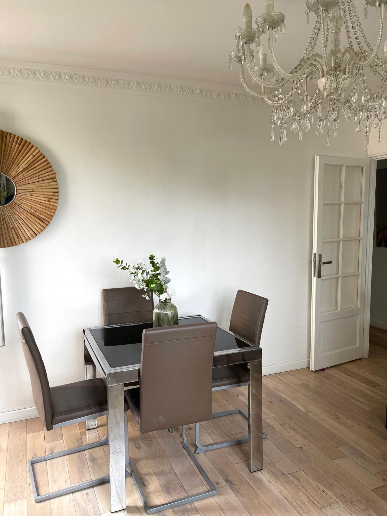 Tres Joli Appartement Mignon Confortable A Paris Villeneuve-La-Garenne Exterior foto